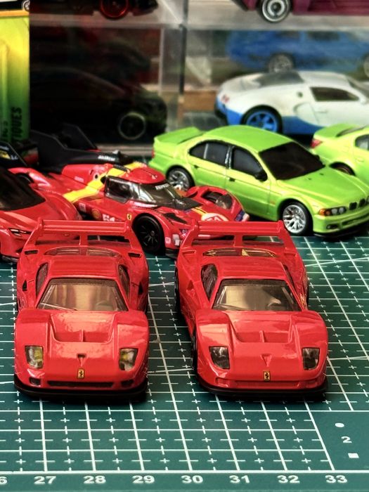 Hotwheels Ferrari F40 Custom 1:64
