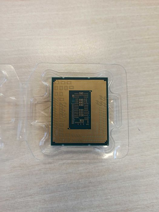 Процесор Интел i5-12600k