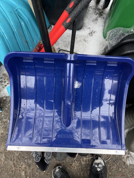 Лопаты снегоуборочные