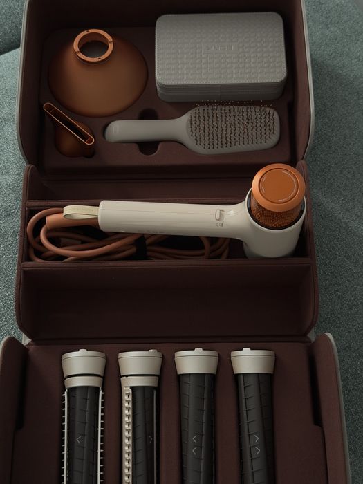 Продаю фен Bork