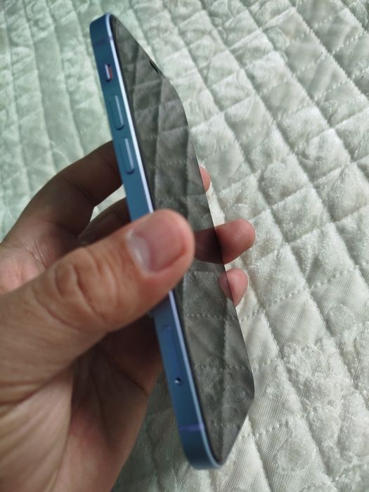 Ipohone 12 в хорршем состояние