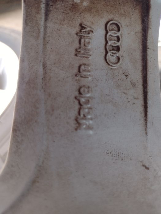 Оригинални 16-5х112 ЕТ42 7j Фолксваген Пасат 6