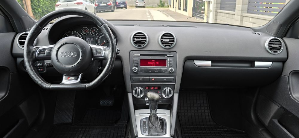 Audi A3 Facelift  S Line Interior si exterior motor 2.0 Diesel 143 cp
