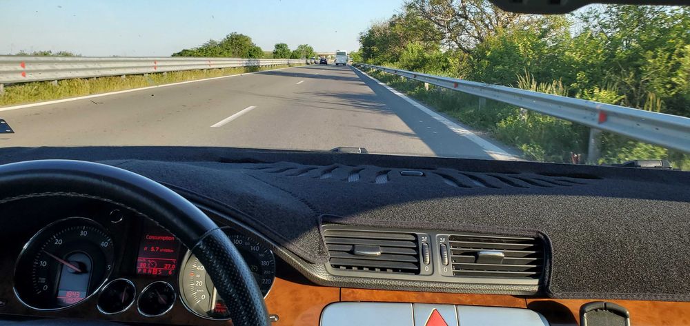 Покритие за табло на VW Passat 6 , 7 против висока температура