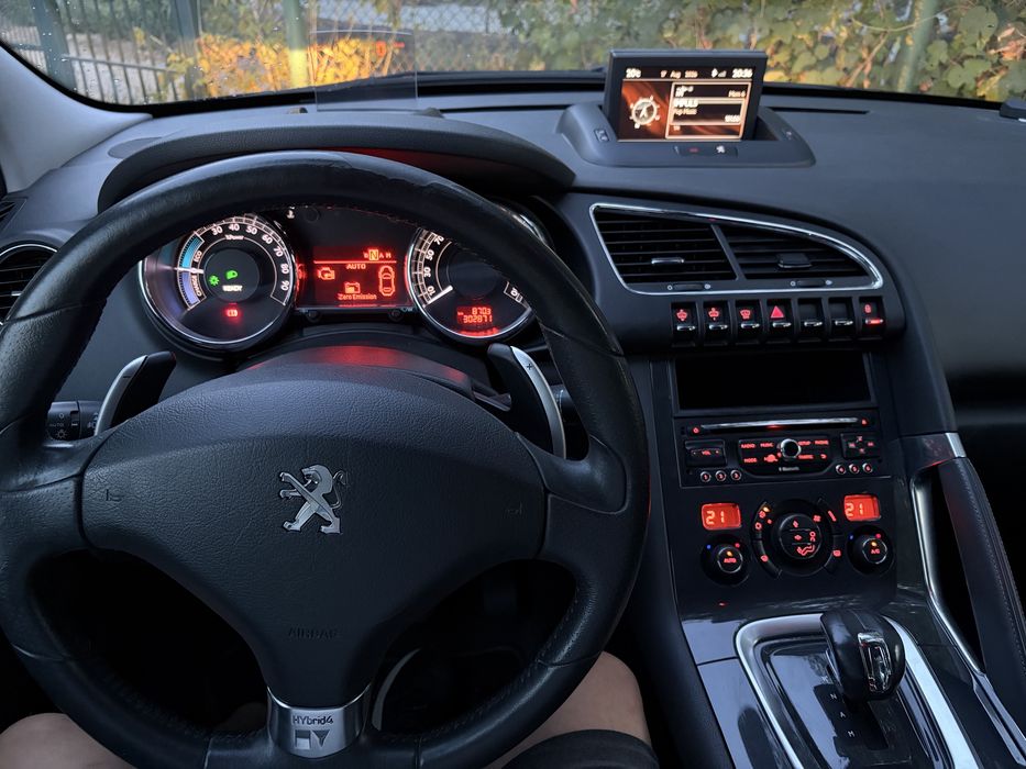 Peugeot 3008 hybrid 4