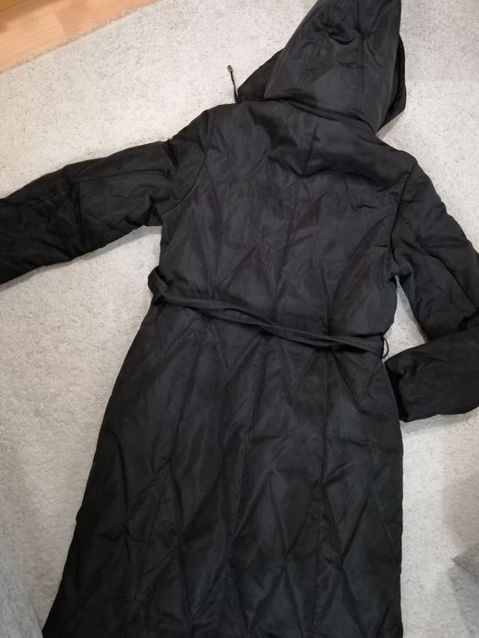 Продам пуховик. Размер 48-50 .