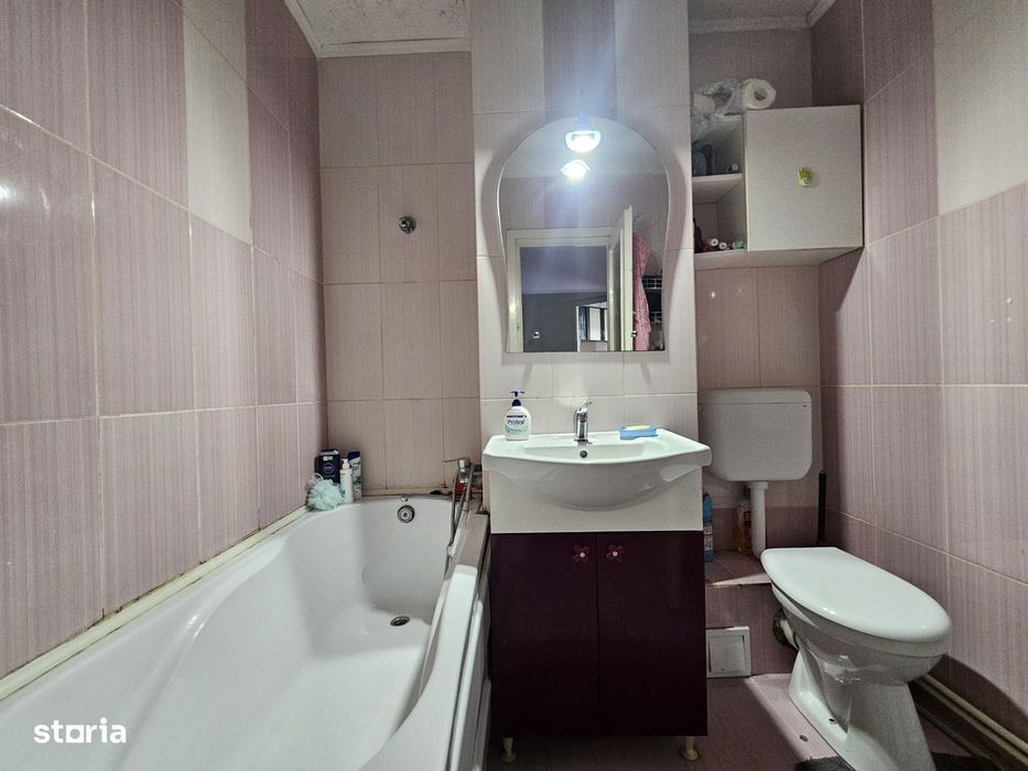 Apartament cu 2 camere, str. Fabricii, et.1