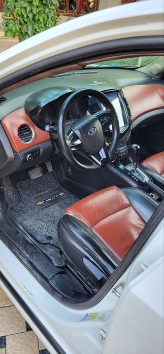 Cruze сотилади автомат