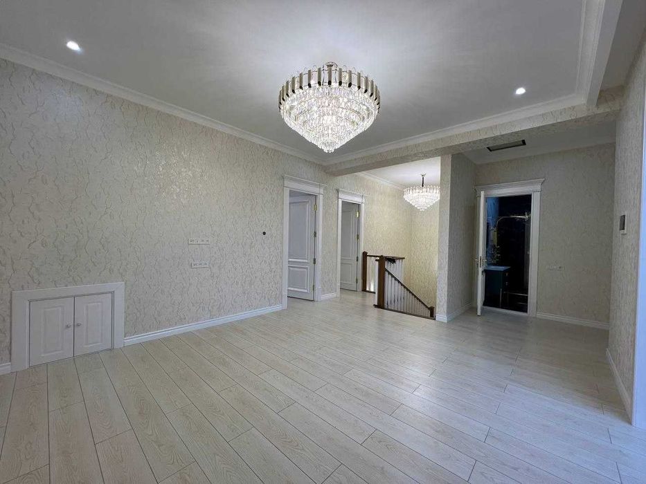 Продаю новый дом в элитном районе Ракат