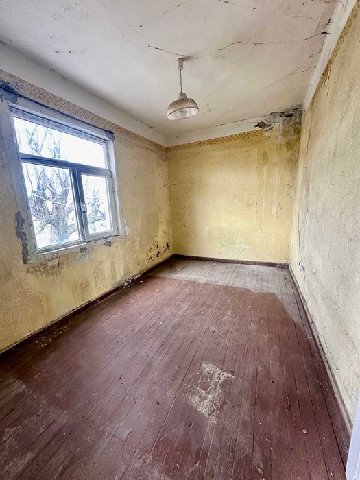 Къща за продажба в село Черни връх