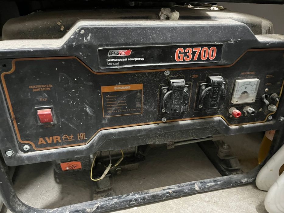 Генератор продам срочно