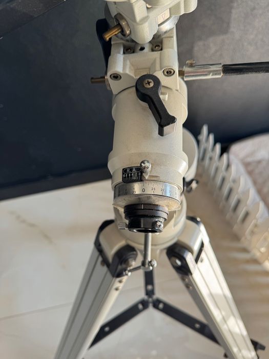 telescop astronomic cu trepied + ocular 5 mm – stare foarte bună