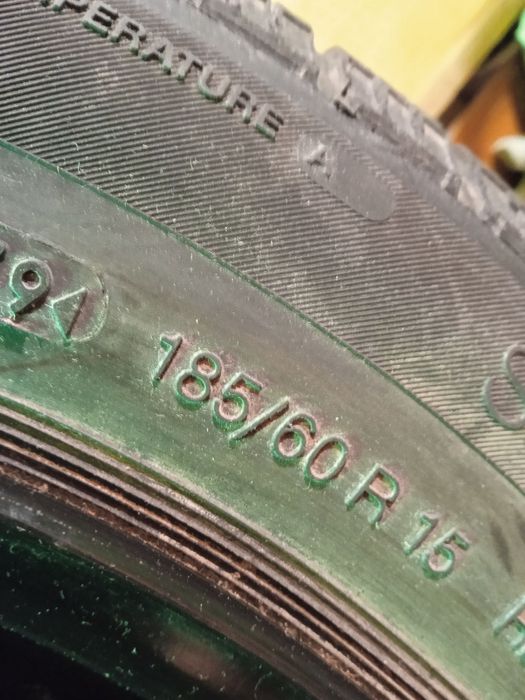 Чисто нова лятна единична гума Continental