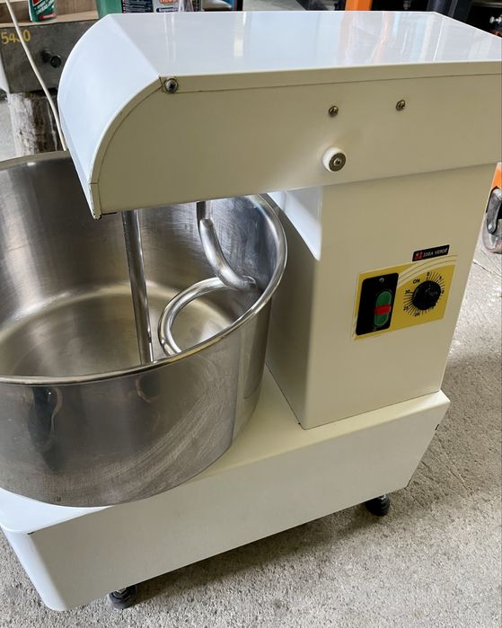 тестомесачка Prismafood 42 л