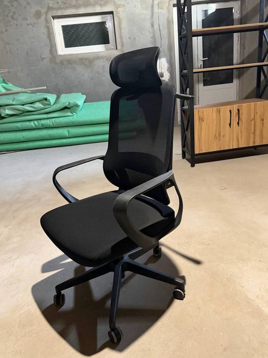 Ofis mebellari sotiladi
