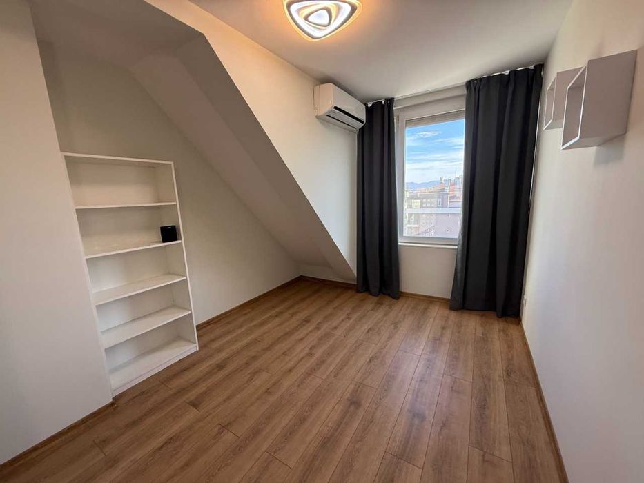 Дава под Наем 4-СТАЕН град София, Редута