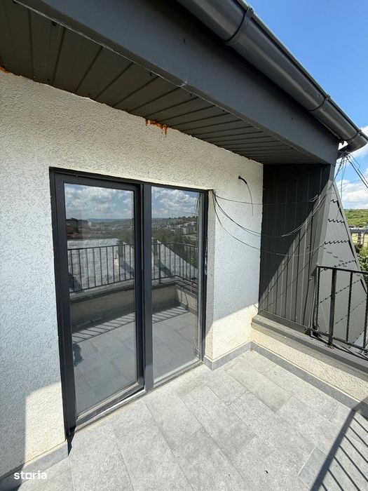 Bloc 2021- Rediu 2 camere Decomandat- 50 mp - etaj 3- 72000 euro