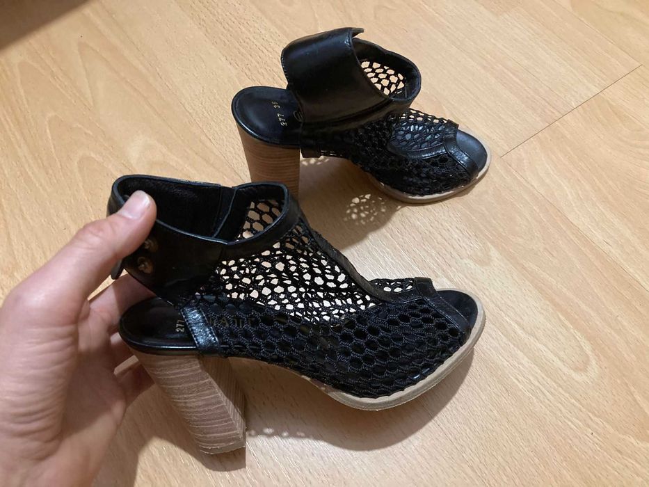 Черни, елегантни обувки GiAnni, 36 номер