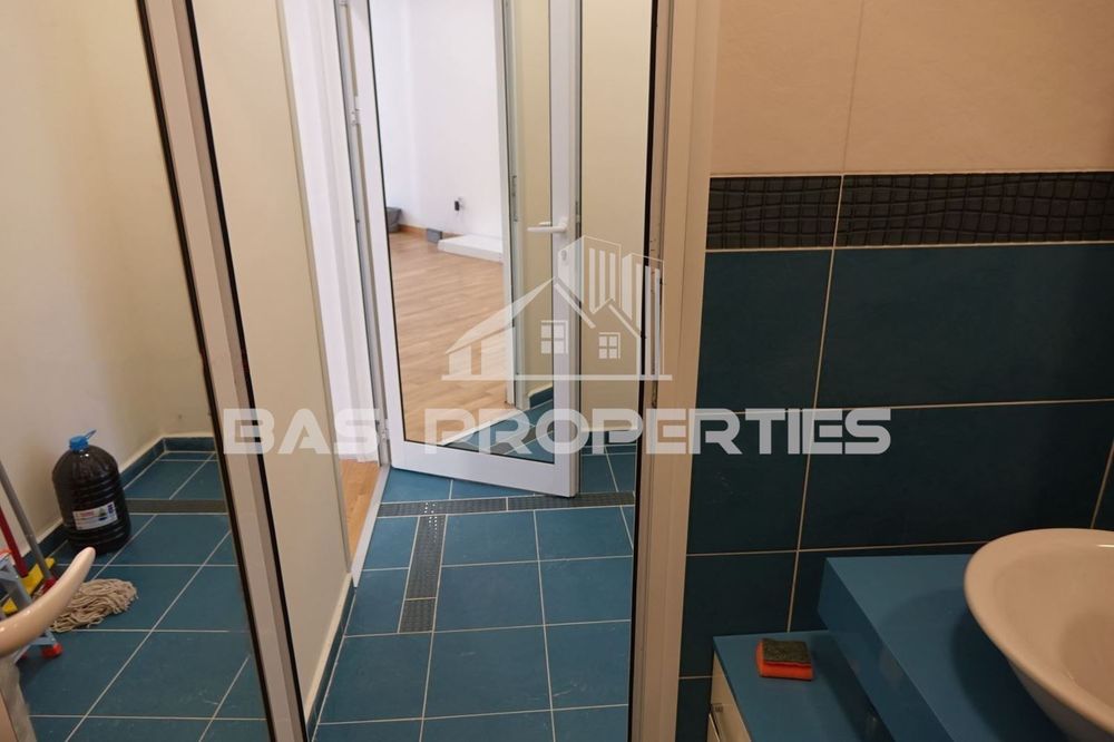 Продава се Магазин в София, Овча купел - 42 кв.м за 1905 €/кв.м - Снимка #7