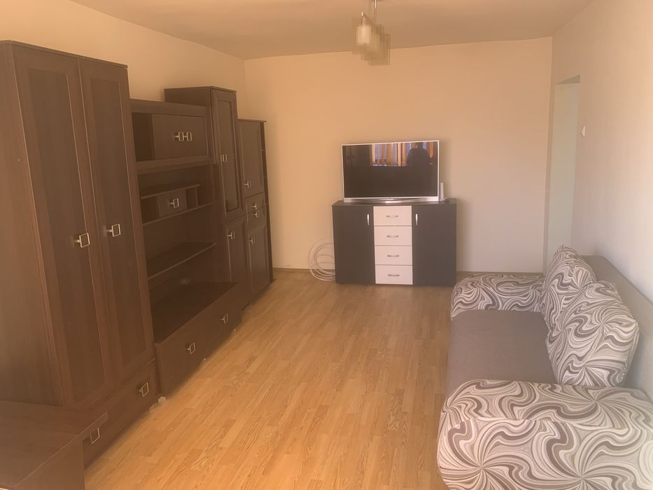 Apartamend de inchiriat orasul tg carbunesti
