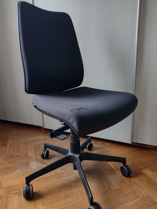 Офис стол с регулируема височина