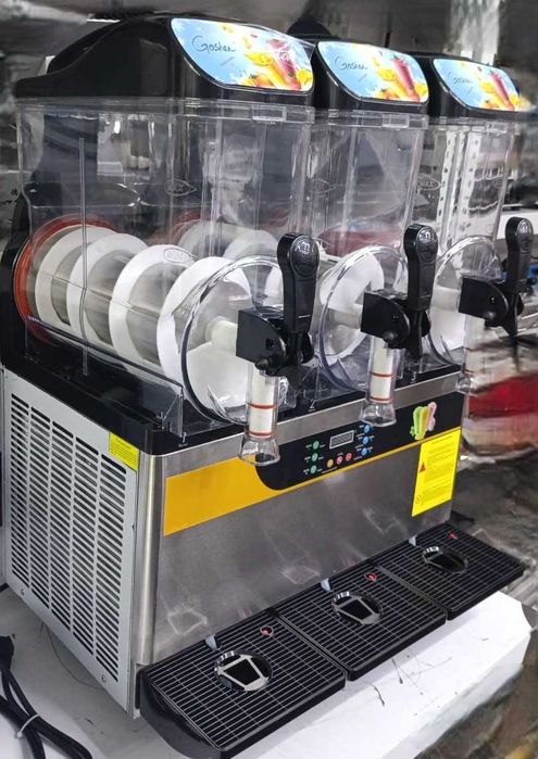 Гранитор с тремя баками на 36 литров.