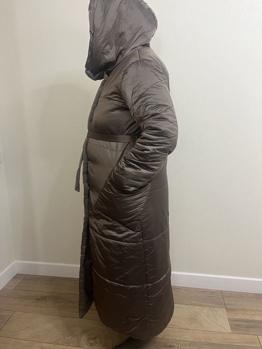 Продам зимний пуховик