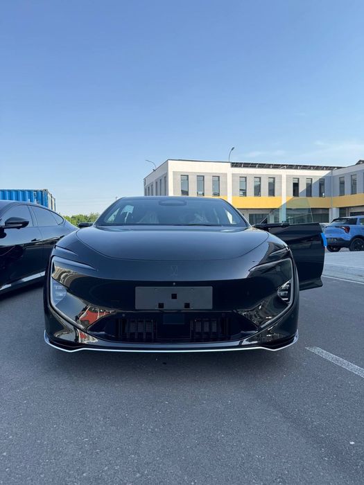 Avatr 12 full pozitsiya
