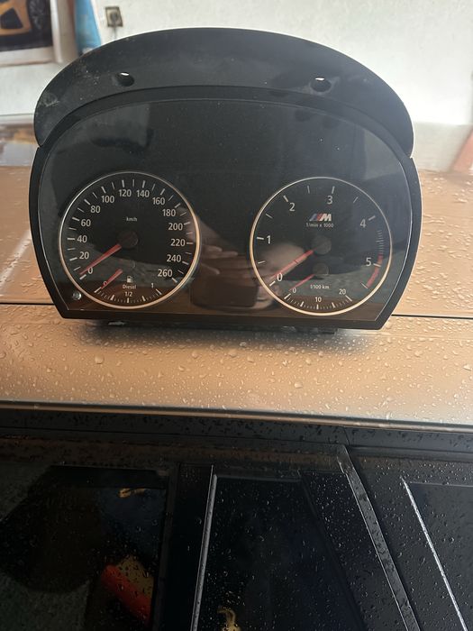 Продава километраж за бмв е90/91