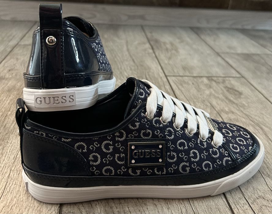 Оригинални Guess сникърси