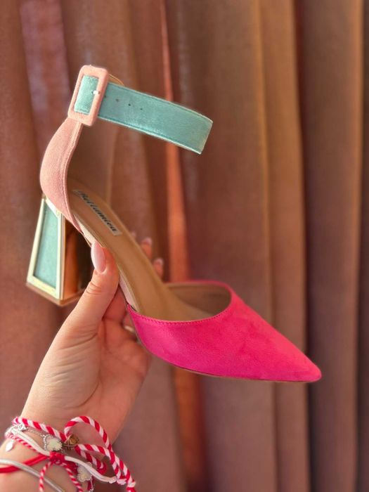 Летни затворени обувки на ток