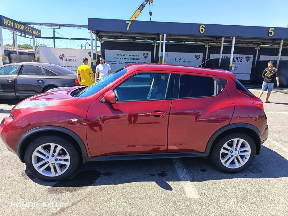 NISSAN Juke