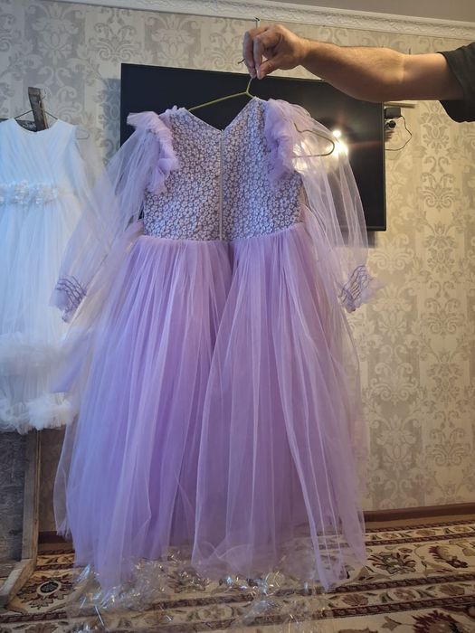 Көйлектер сатылады