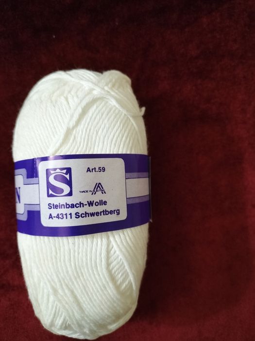 Fir cotton alb,50 g/bobină.