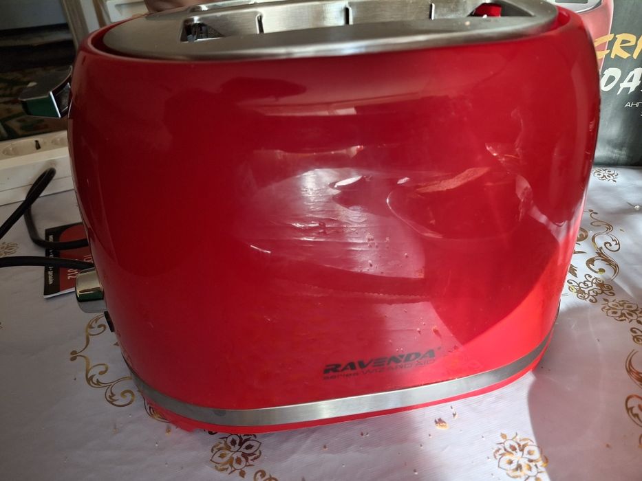 Продам тостер отличный