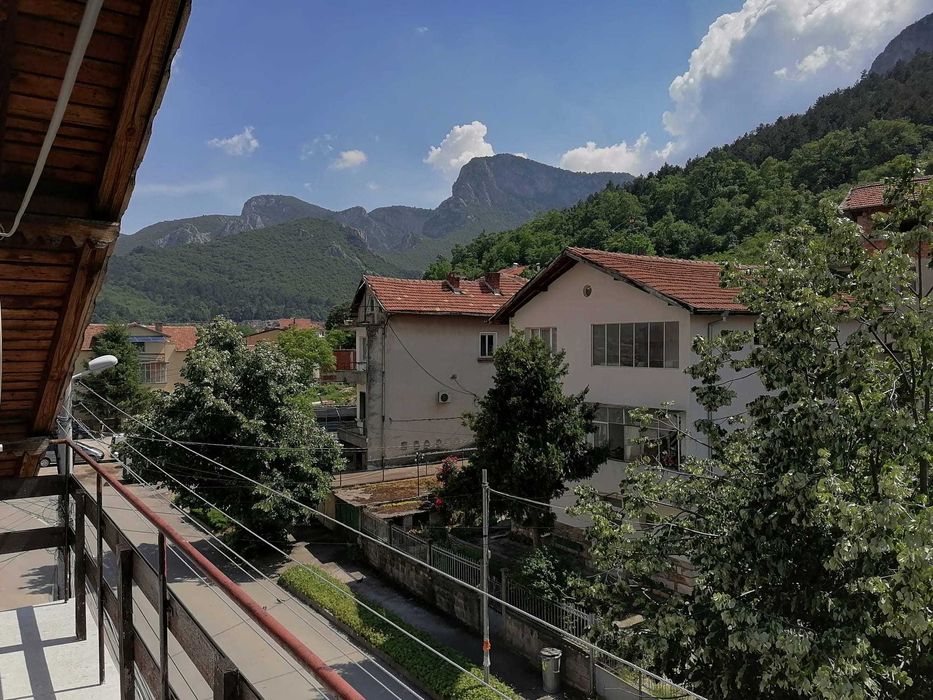 Стаи за гости,Апартаменти,Семеен хотел център Враца