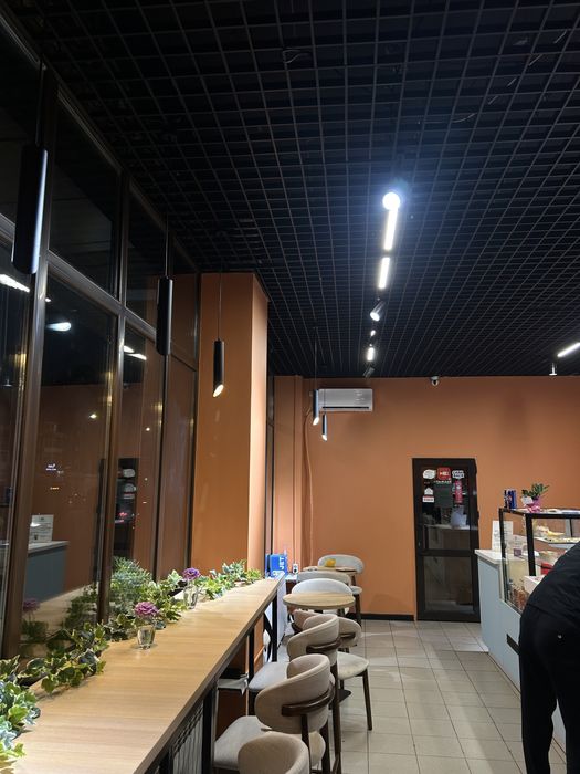 Краска dulux bindo 7, 9 литров. Матовая интерьерная, моется.