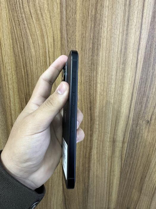 iphone 16pro max black 256gb 100% 82sikl
