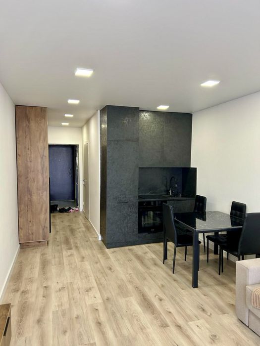 Квартира-студия на левом берегу