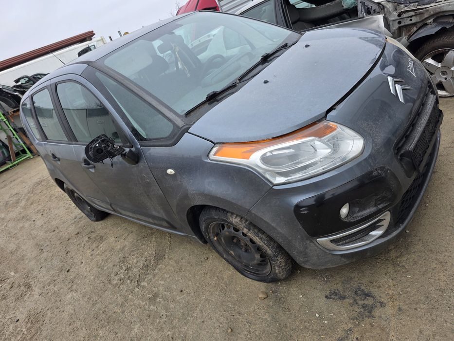 Bara capota Aripa far usa Citroen C3 Picasso 2010 1.6i 5FW piese