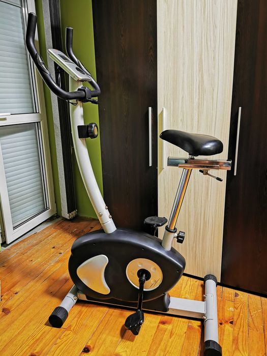 Продавам голям велоергометър