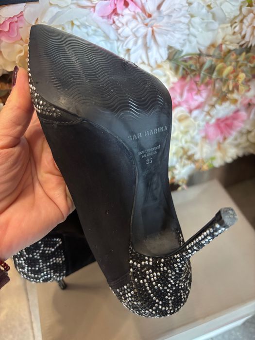 Велурени обувки на висок ток San Marina