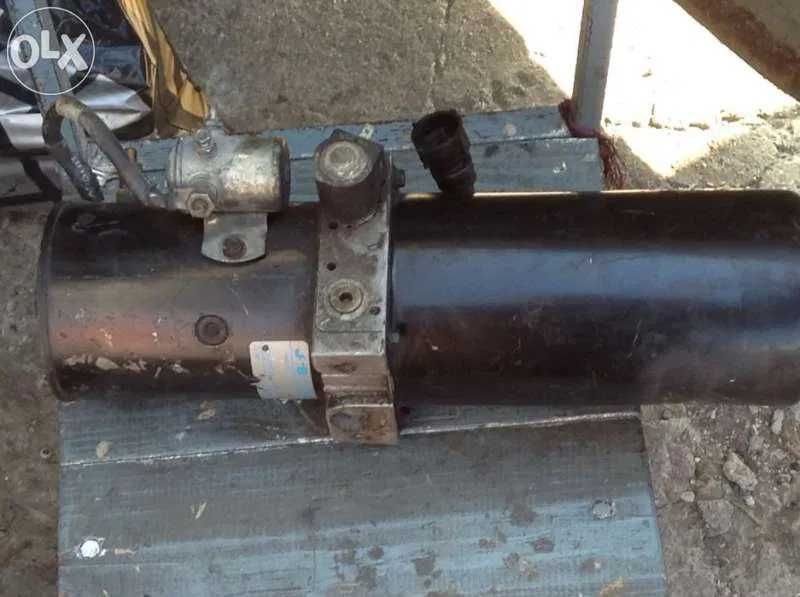 хидравлична помпа 24волта