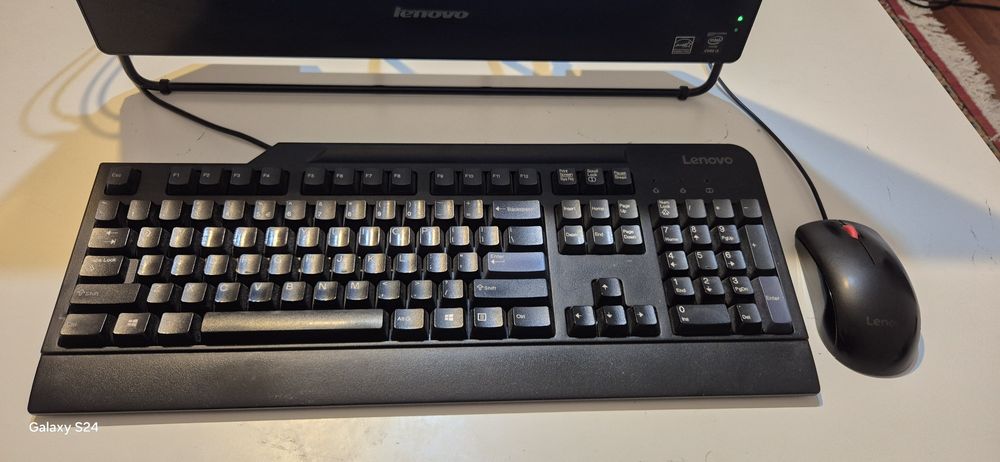 Calculator pc desktop lenovo all in one i3