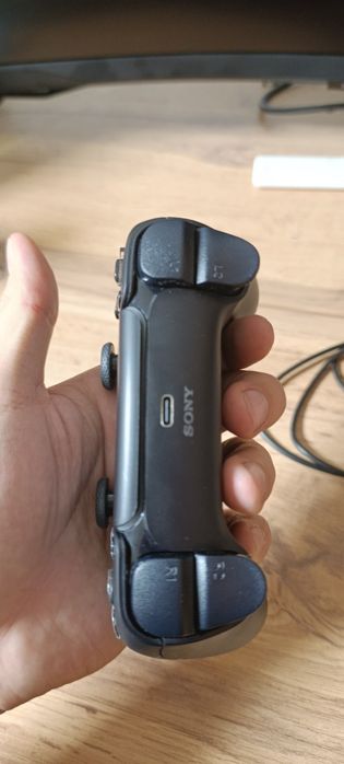 Продам геймпад Sony DualSense PS5, чёрный цвет