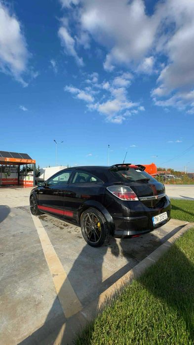 Opel astra H GTC