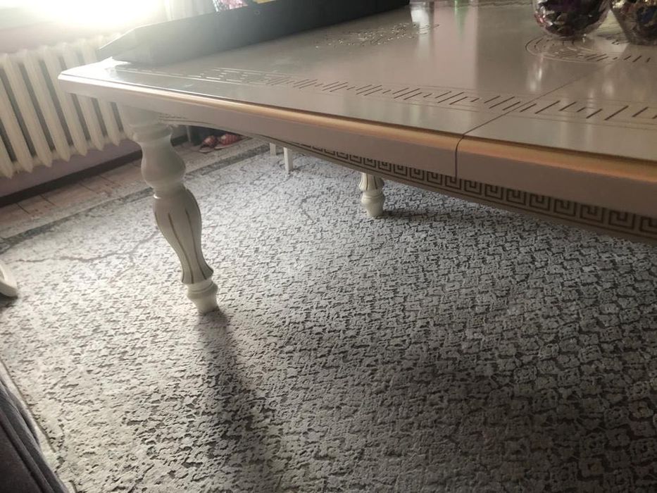 Продается СРОЧНО стол