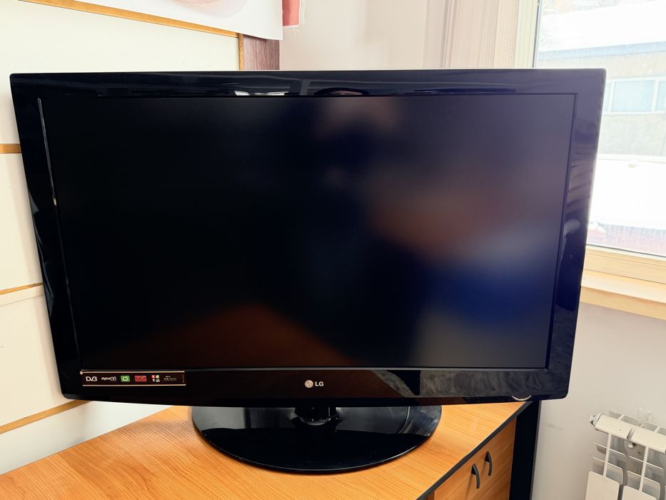 Телевизор старое LG (большое)