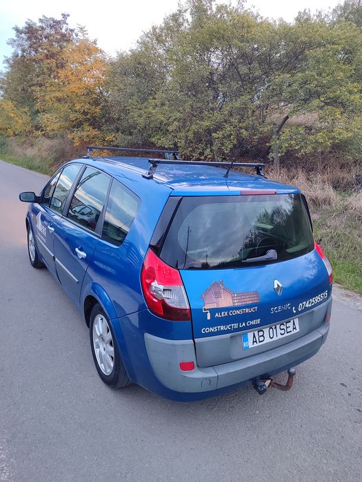 RENAULT Scenic