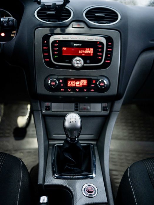 FORD Focus 2010 — imagine 2